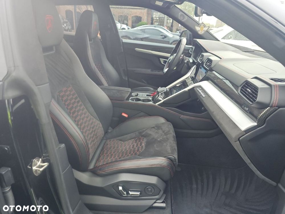 Lamborghini Urus - 13