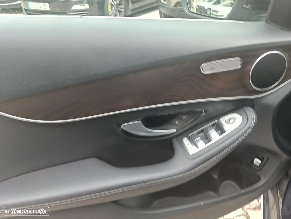 Mercedes-Benz C 300 - 7