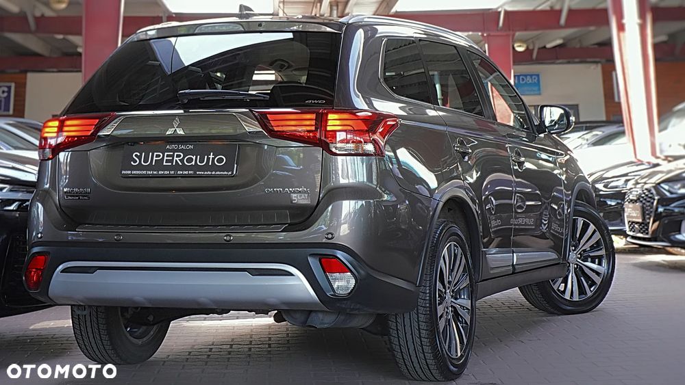 Mitsubishi Outlander 2.0 Intense Comfort 4WD CVT - 12