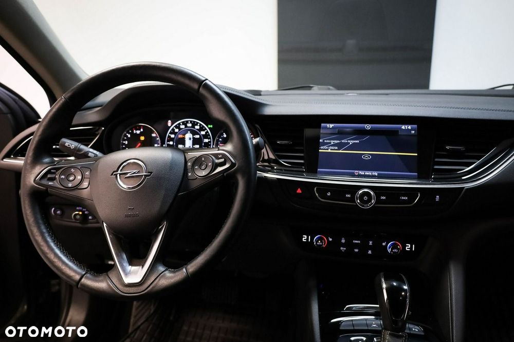 Opel Insignia - 26
