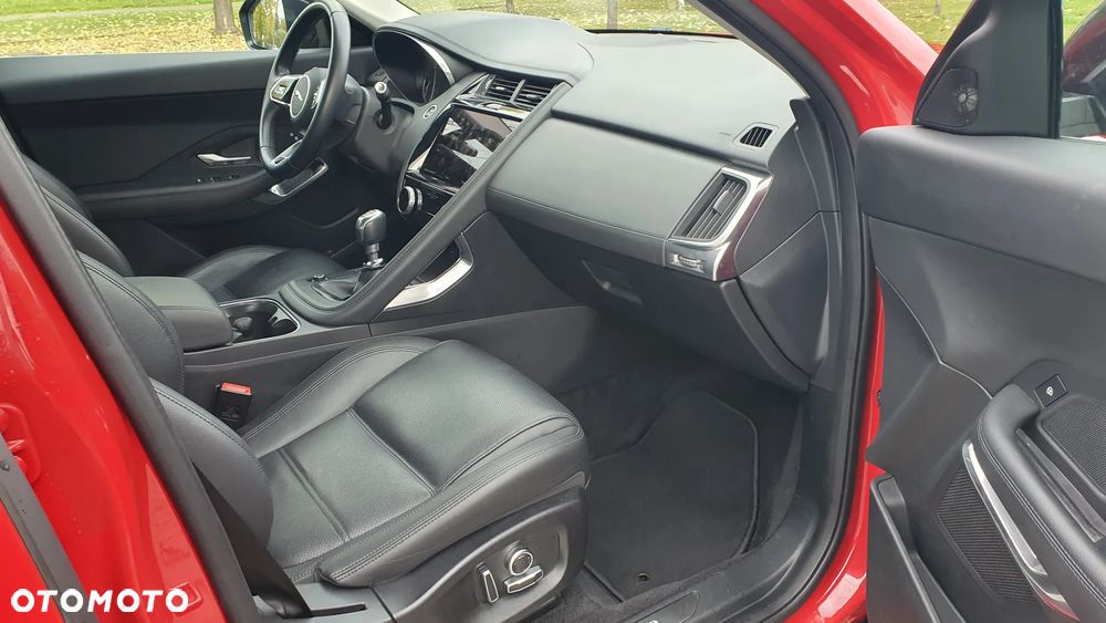 Jaguar E-Pace - 8