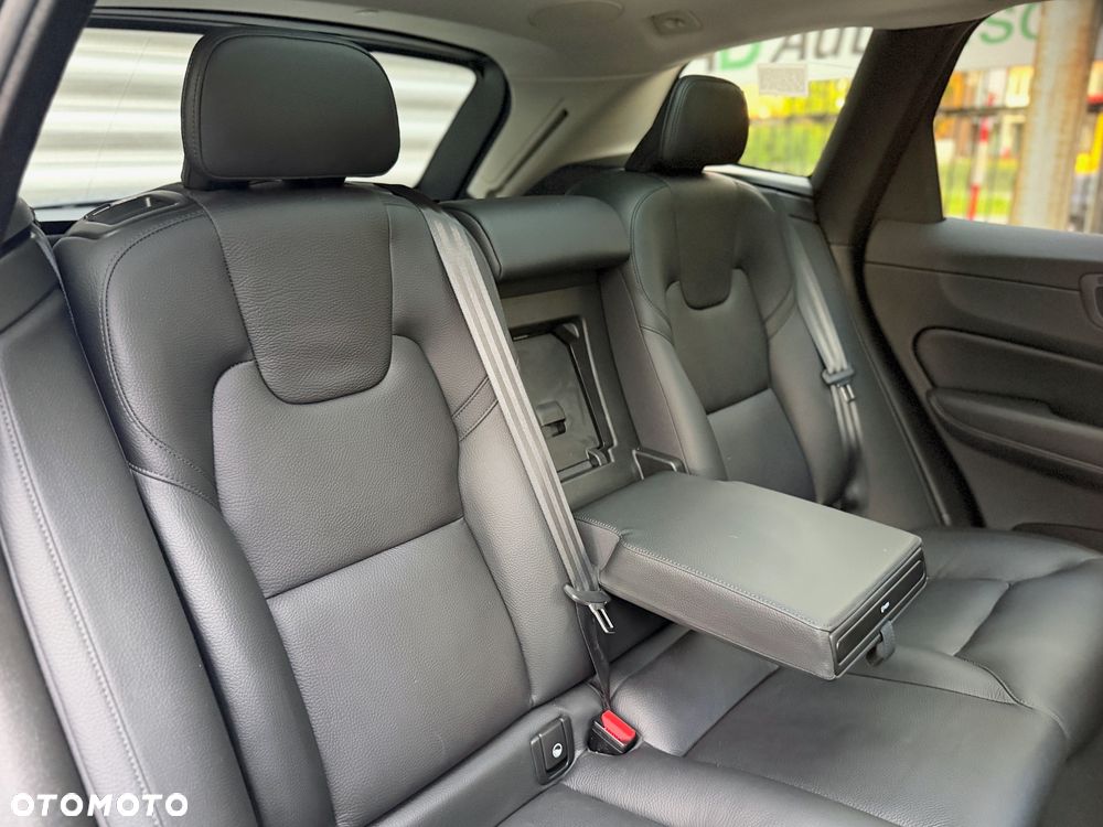 Volvo XC 60 B5 B Geartronic Inscription - 19