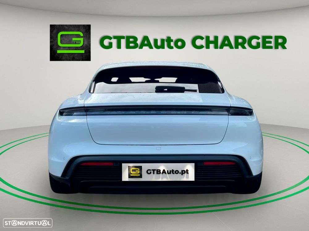 Porsche Taycan Sport Turismo - 23