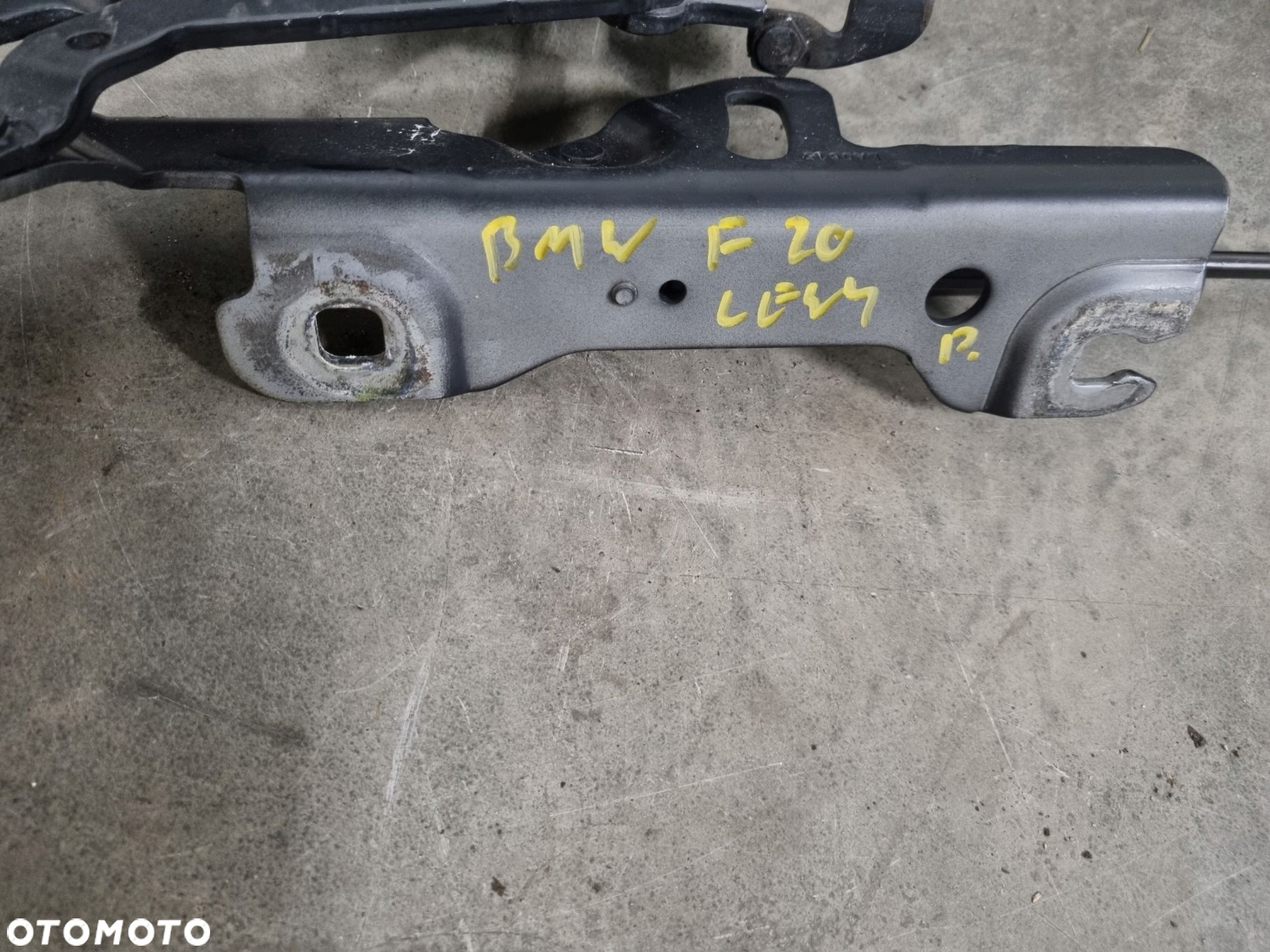 BMW 1 F20 ZAWIAS SIŁOWNIK MASKI LEWY PRZÓD - 2