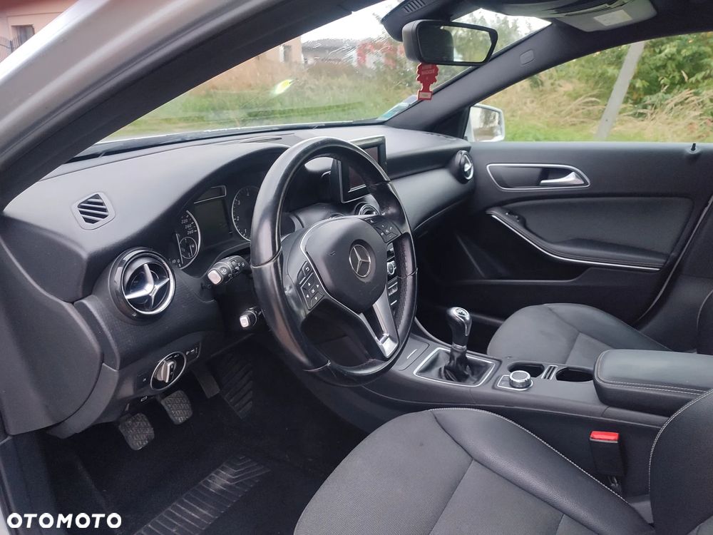 Mercedes-Benz Klasa A 180 d Progressive - 31