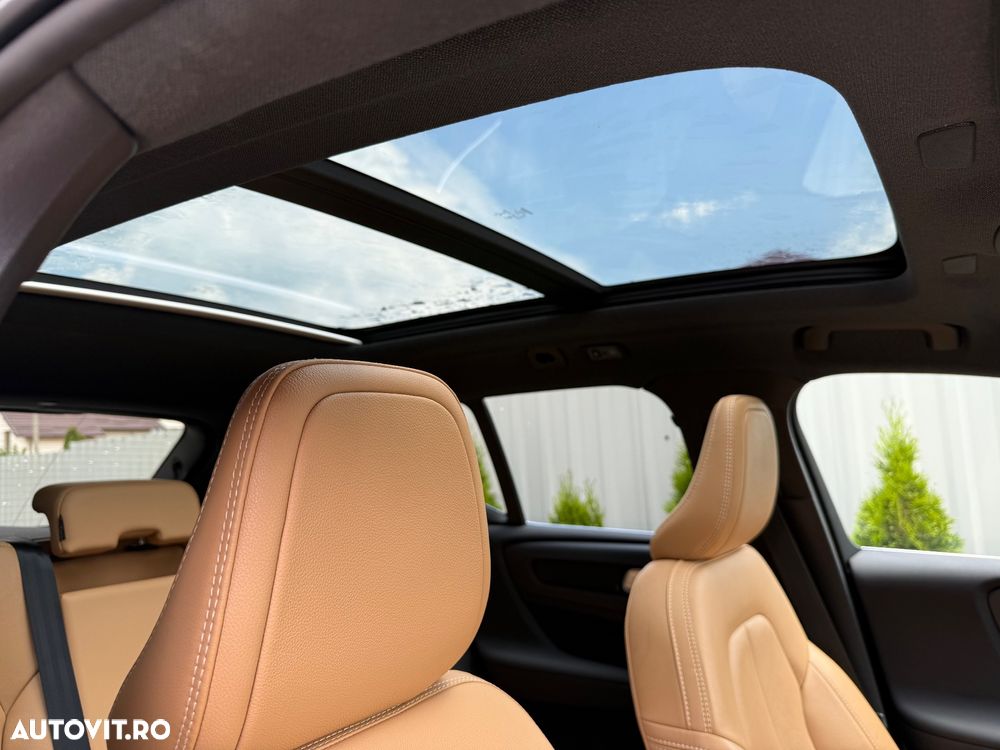 Volvo XC 40 B4 AT8 AWD Mild Hybrid Inscription - 23