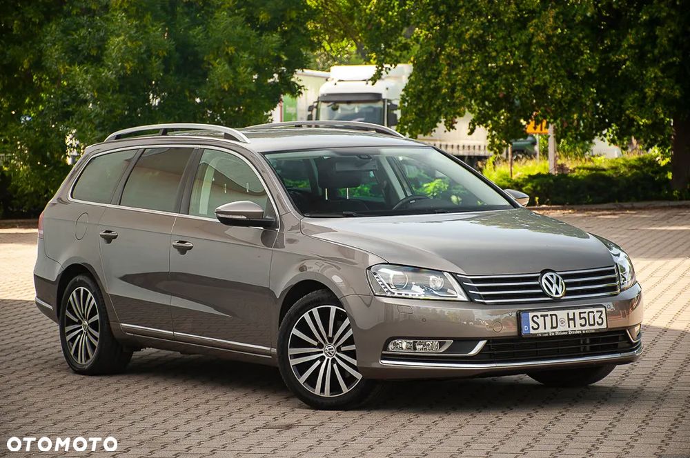 Volkswagen Passat 1.8 TSI Exclusive - 9