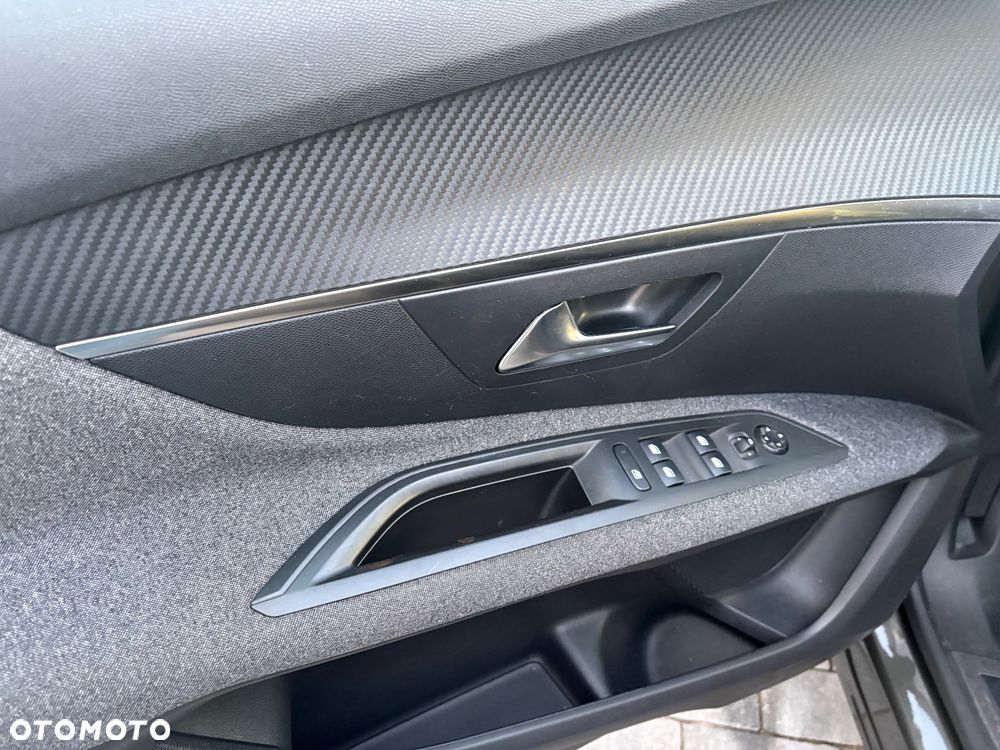 Peugeot 3008 PureTech 130 Stop & Start GPF Active - 15