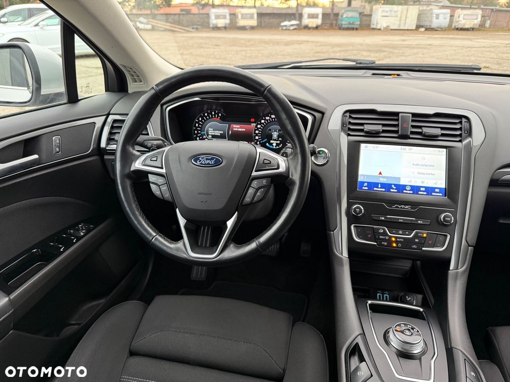 Ford Mondeo 2.0 EcoBlue Titanium - 4