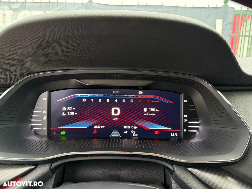 Skoda Octavia 2.0 245 TSI DSG RS - 14