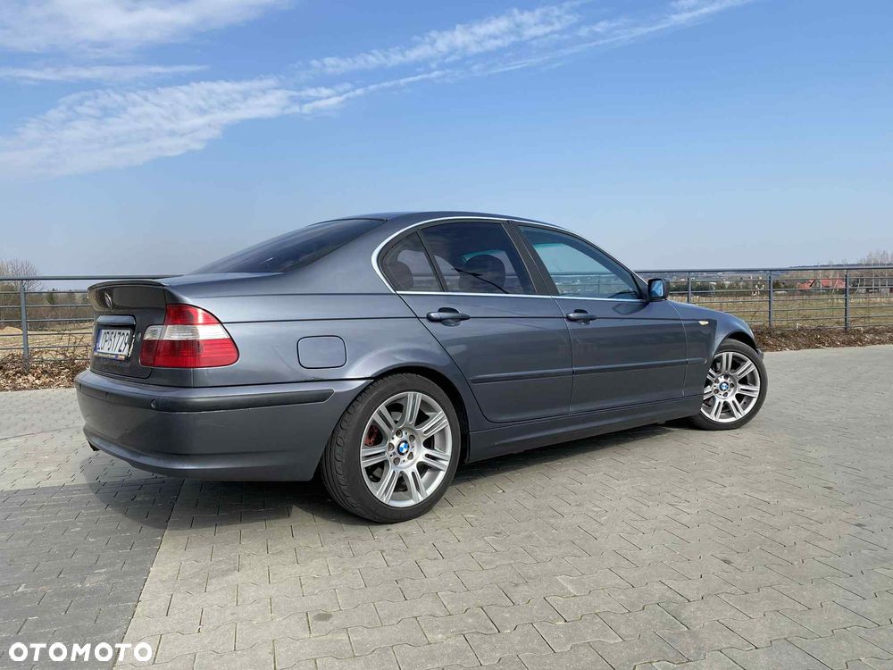 BMW Seria 3 325i - 6