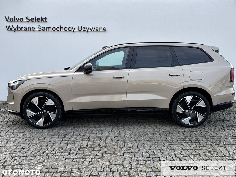 Volvo EX90 - 3