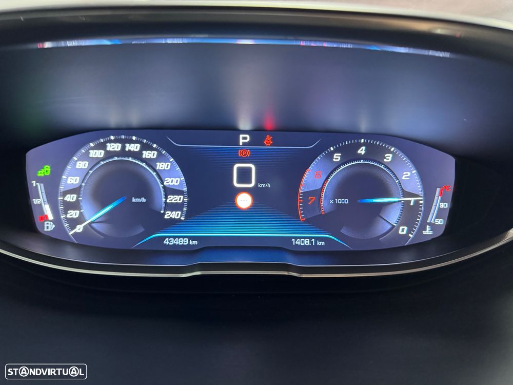 Peugeot 3008 1.2 PureTech Allure EAT6 - 28