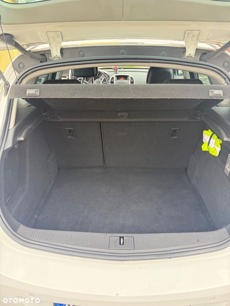 Opel Astra 2.0 CDTI Cosmo - 11