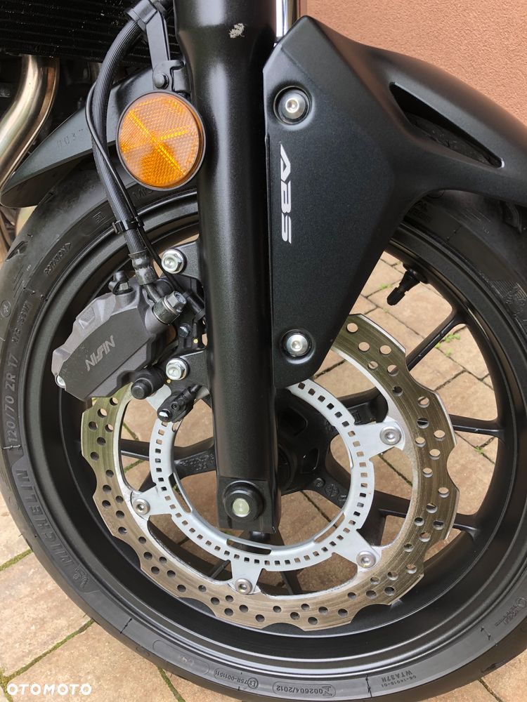 Honda CB - 17