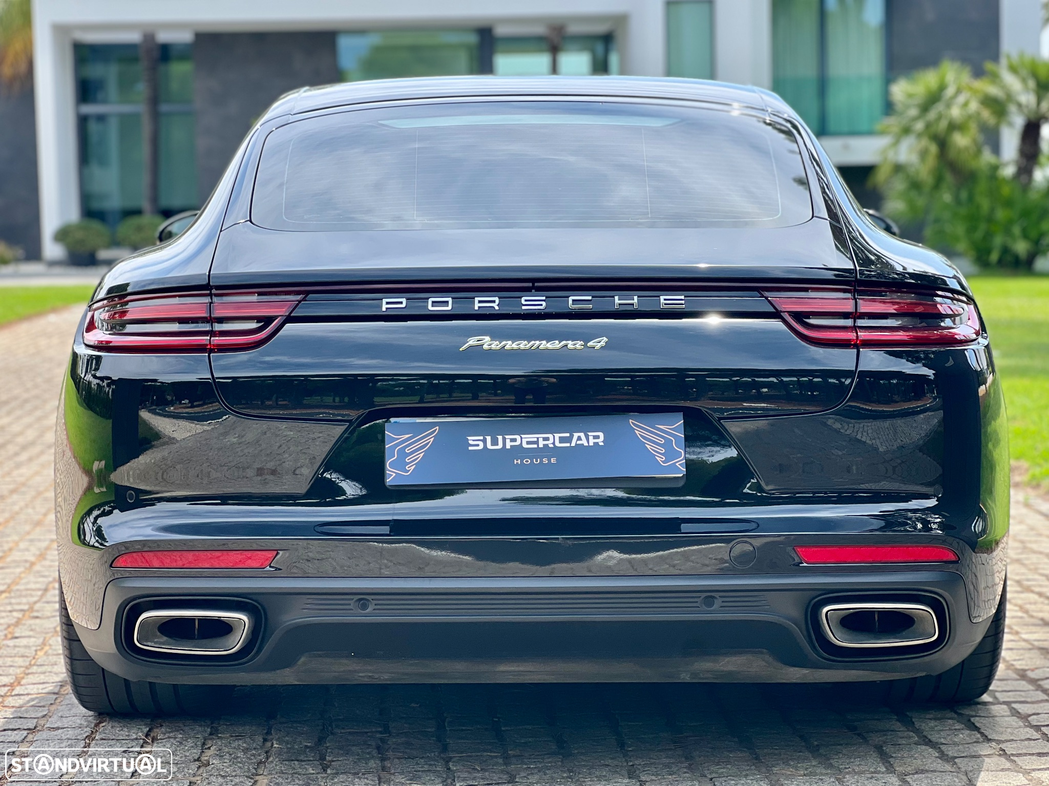 Porsche Panamera 4 E-Hybrid - 3