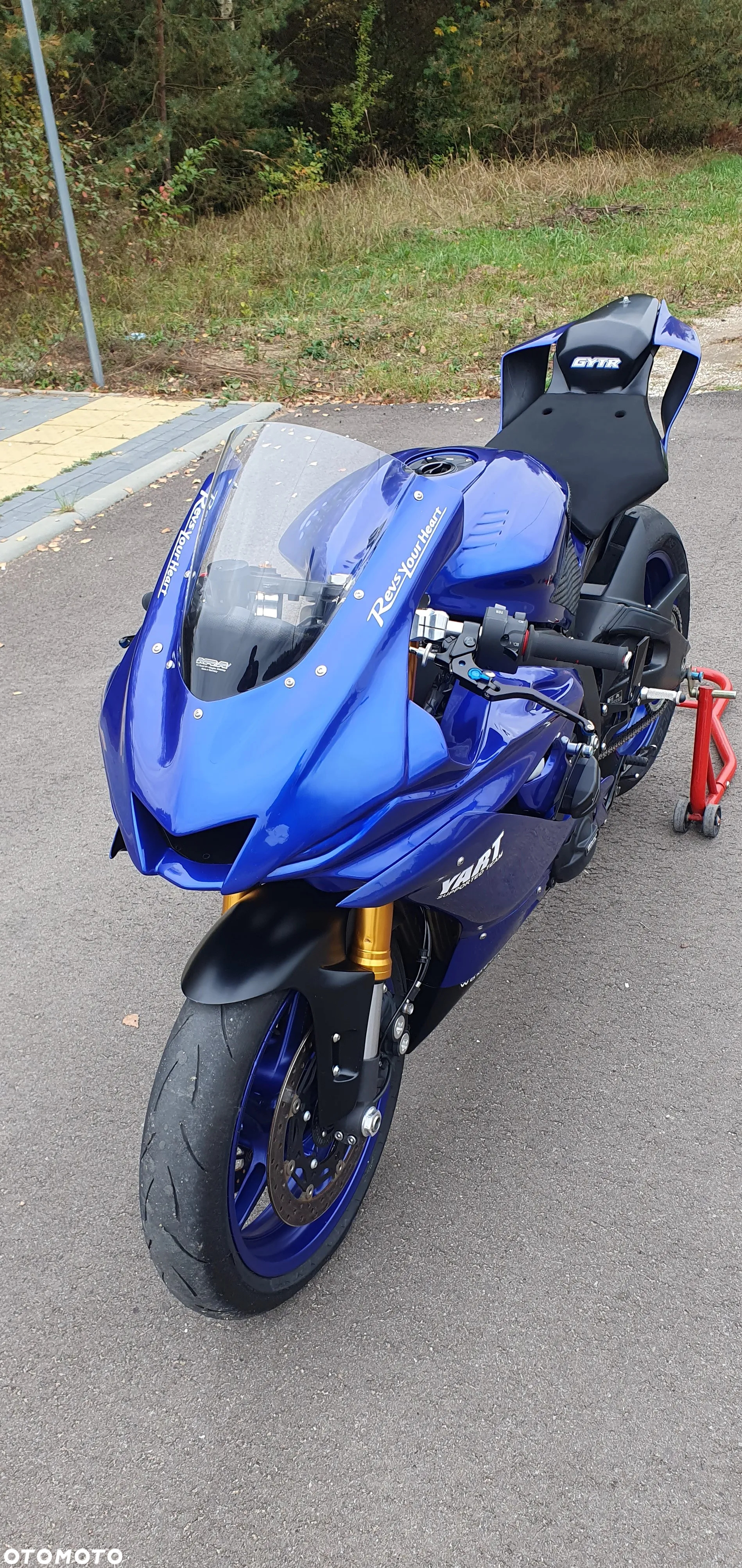 Yamaha R6 - 12