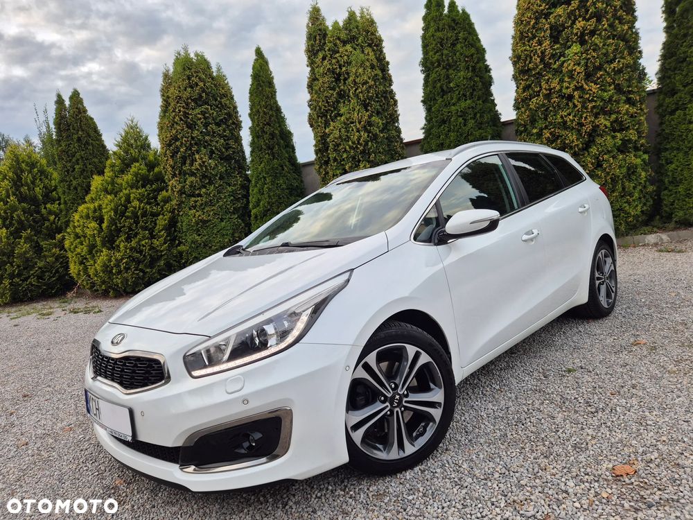 Hyundai i40 i40cw 1.6 Fifa World Cup Edition - 13