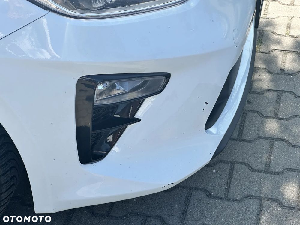 Kia Ceed - 36