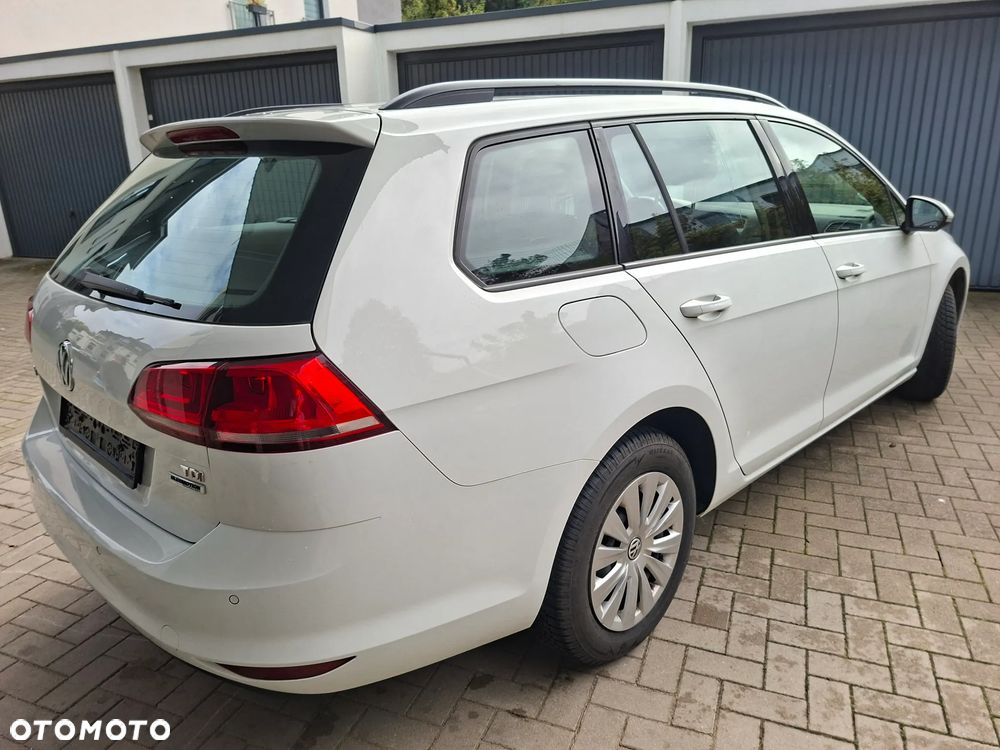 Volkswagen Golf - 4