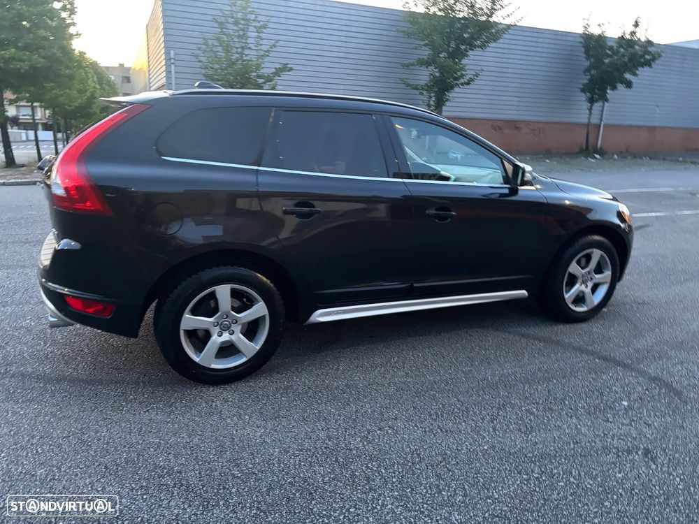 Volvo XC 60 2.0 D4 R-Design Start/Stop - 4