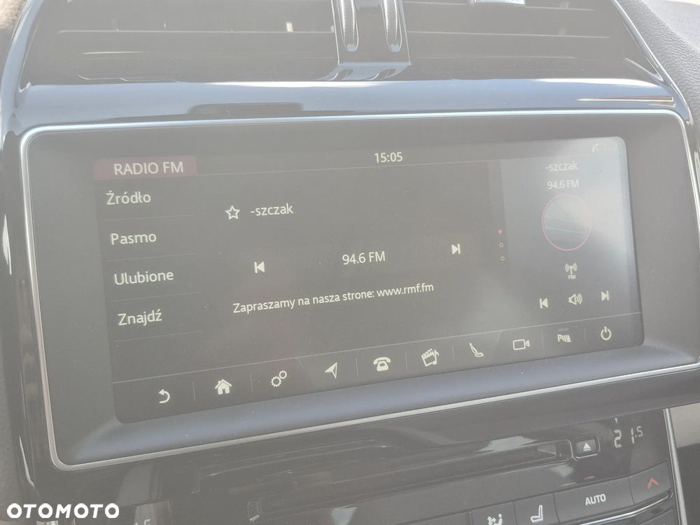Jaguar XE 2.0 T Pure - 20