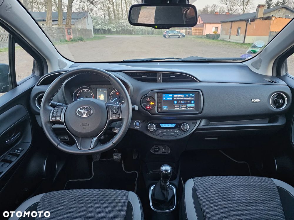 Toyota Yaris 1.5 20th Anniversary - 7
