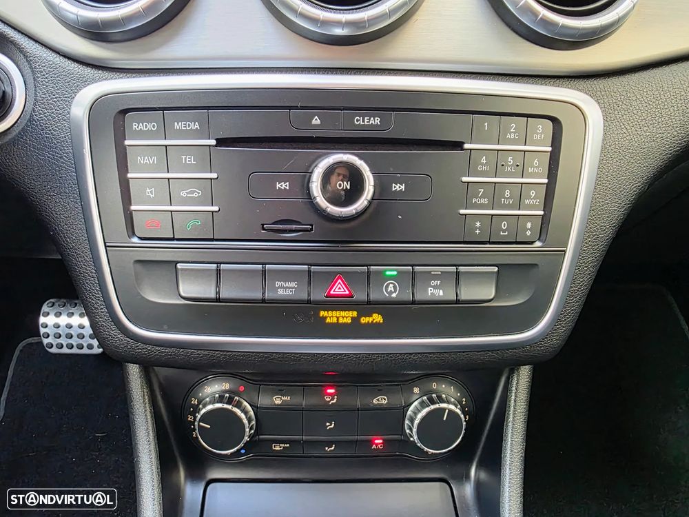 Mercedes-Benz CLA 180 d Shooting Brake AMG Line Aut. - 47