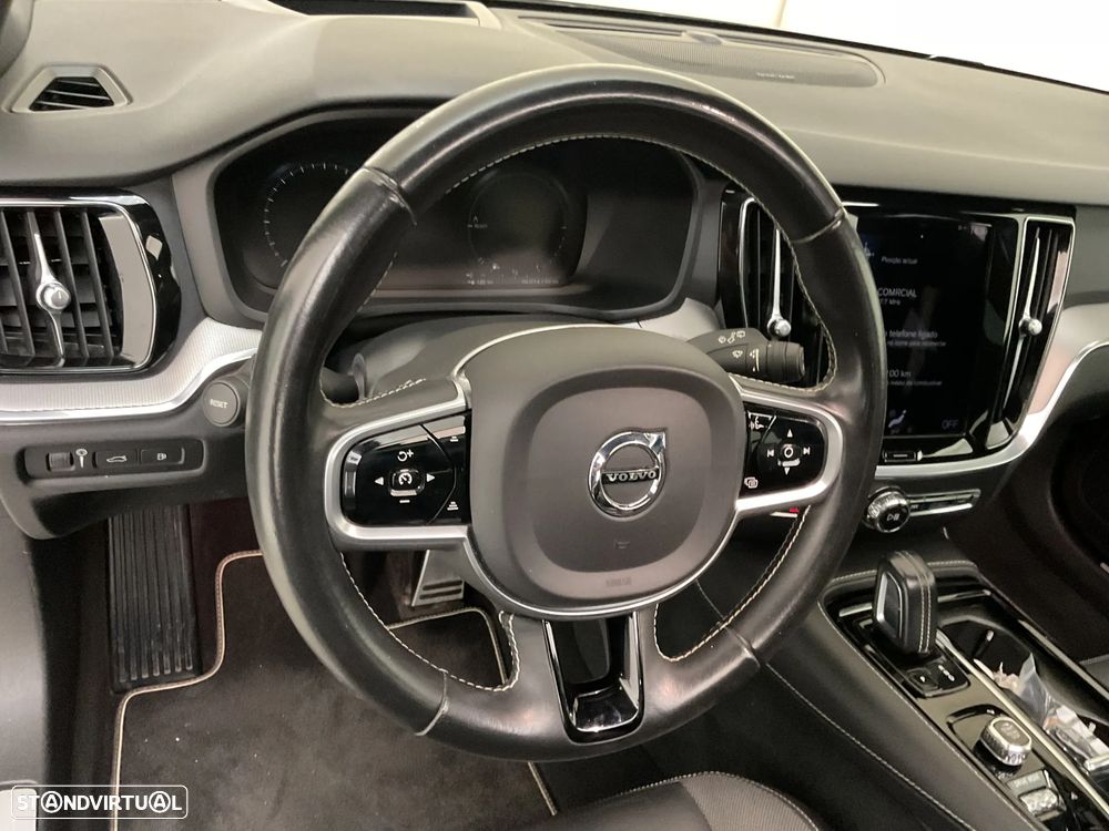 Volvo V60 2.0 T6 AWD TE R-Design - 19