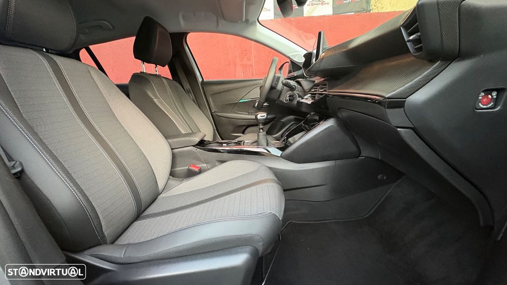 Peugeot 208 1.2 PureTech GT - 11