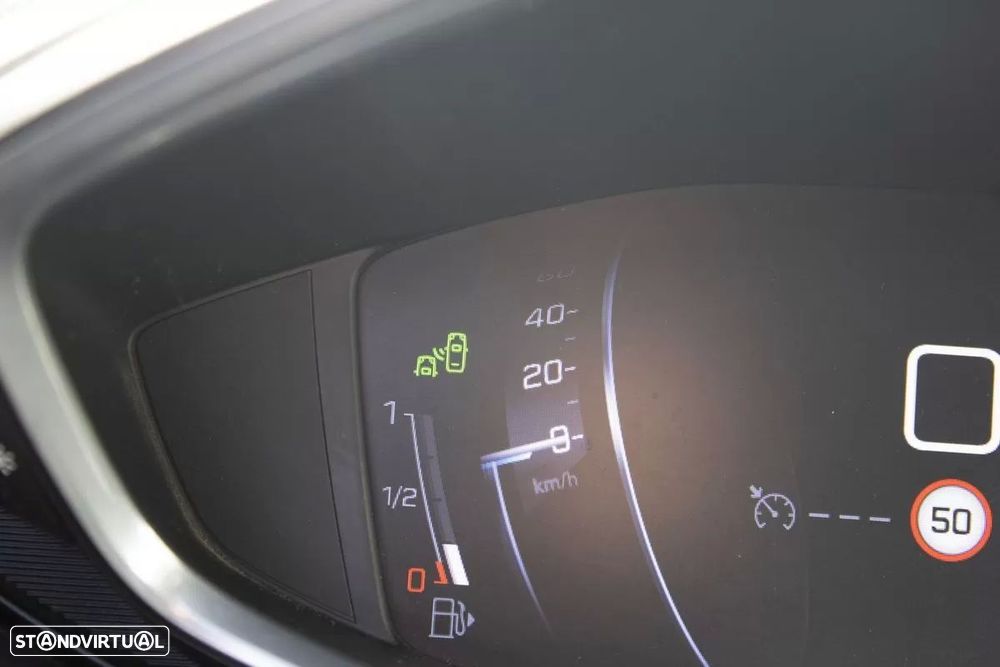 Peugeot 3008 1.6 BlueHDi Allure EAT6 J18 - 23