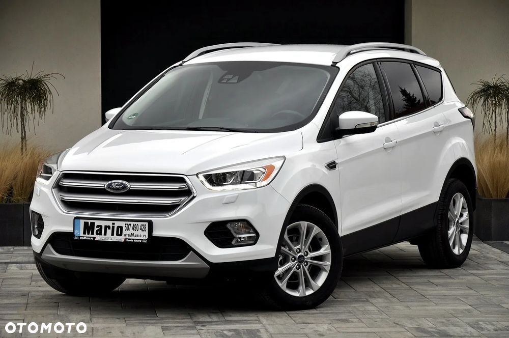 Ford Kuga 1.5 EcoBoost 2x4 Titanium - 3