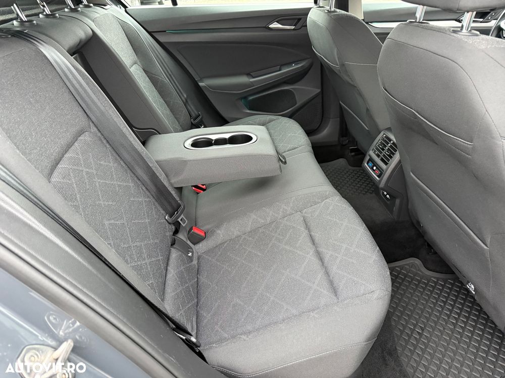 Volkswagen Golf - 15