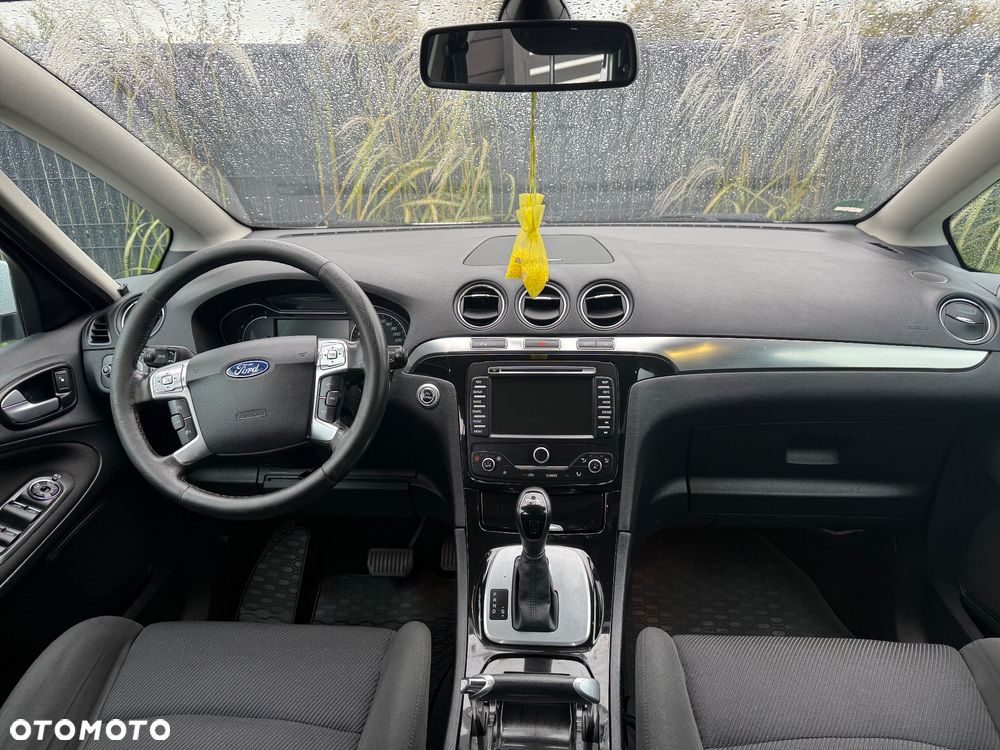 Ford S-Max - 10