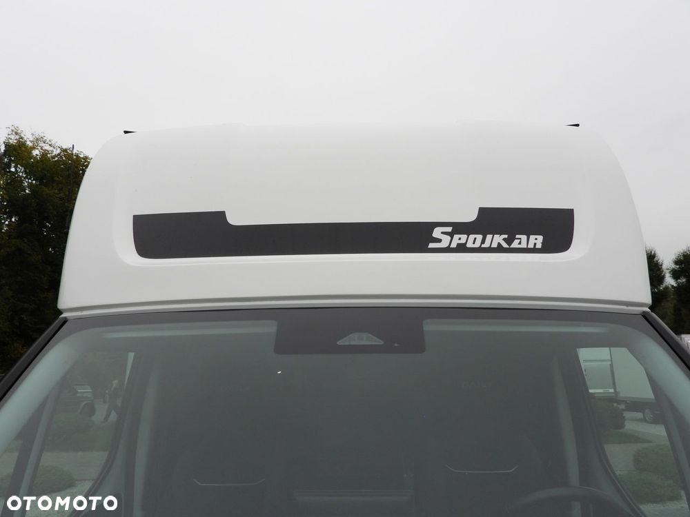 Iveco DAILY 35S18 KONTENER HI-MATIC WINDA 8 PALET TEMPOMAT NAWIGACJA LEDY PNEUMATYKA AUTOMAT HI-MATIC KLIMATYZACJA  180KM - 17