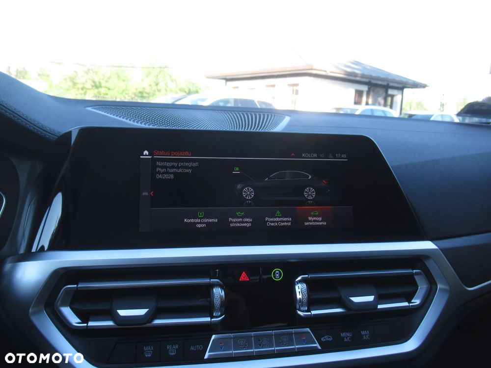 BMW Seria 3 320i Luxury Line - 29