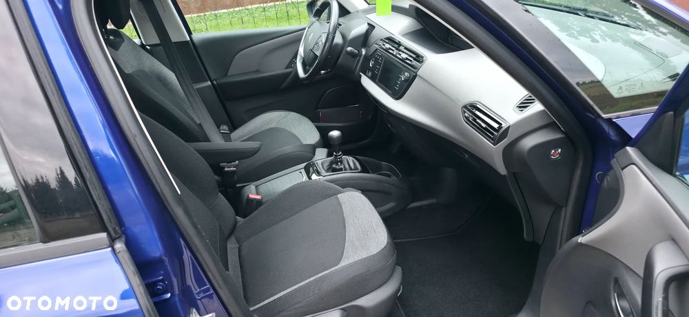 Renault Scenic - 18