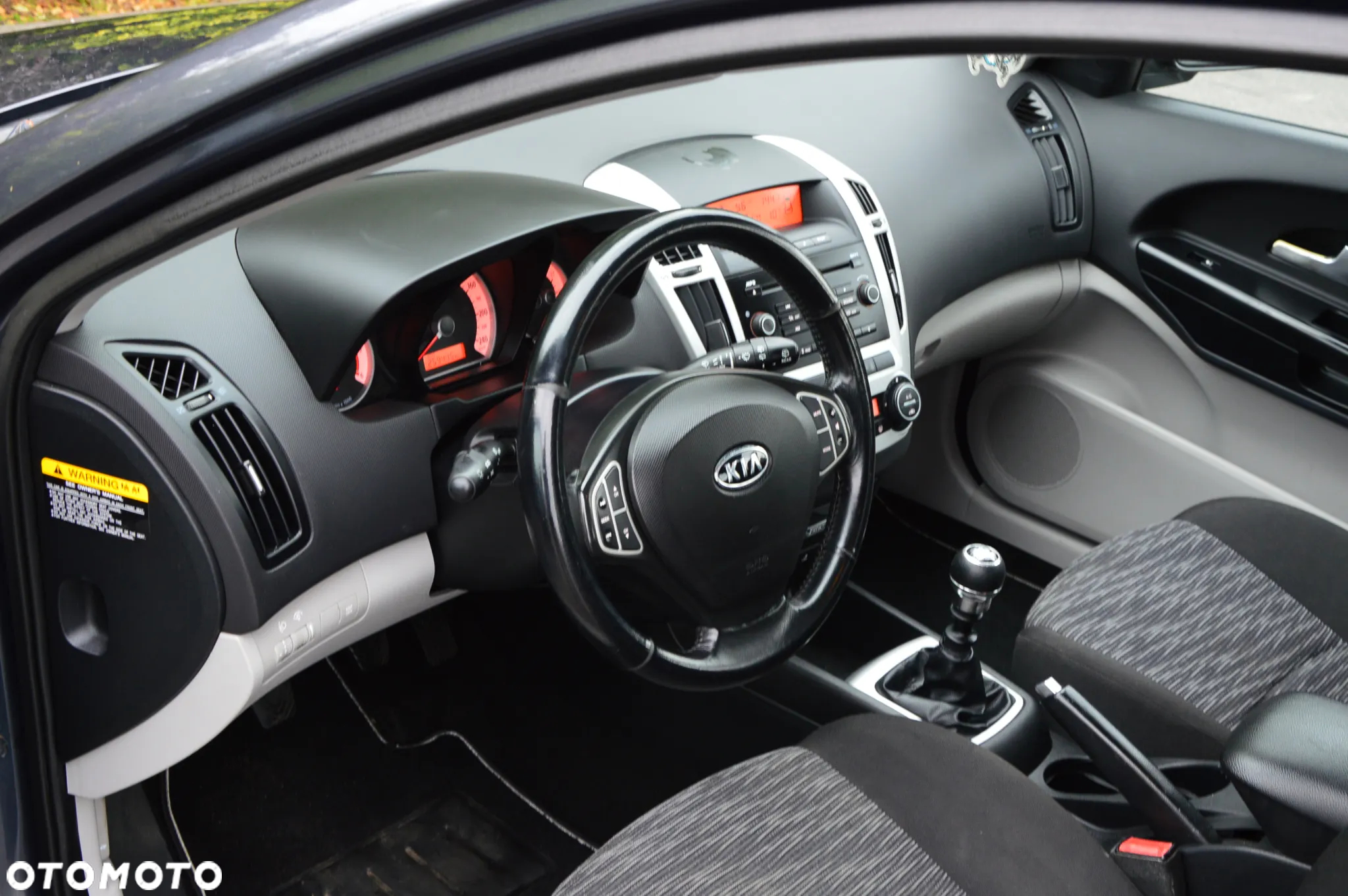 Kia Ceed Cee'd 2.0 crdi Comfort + - 7