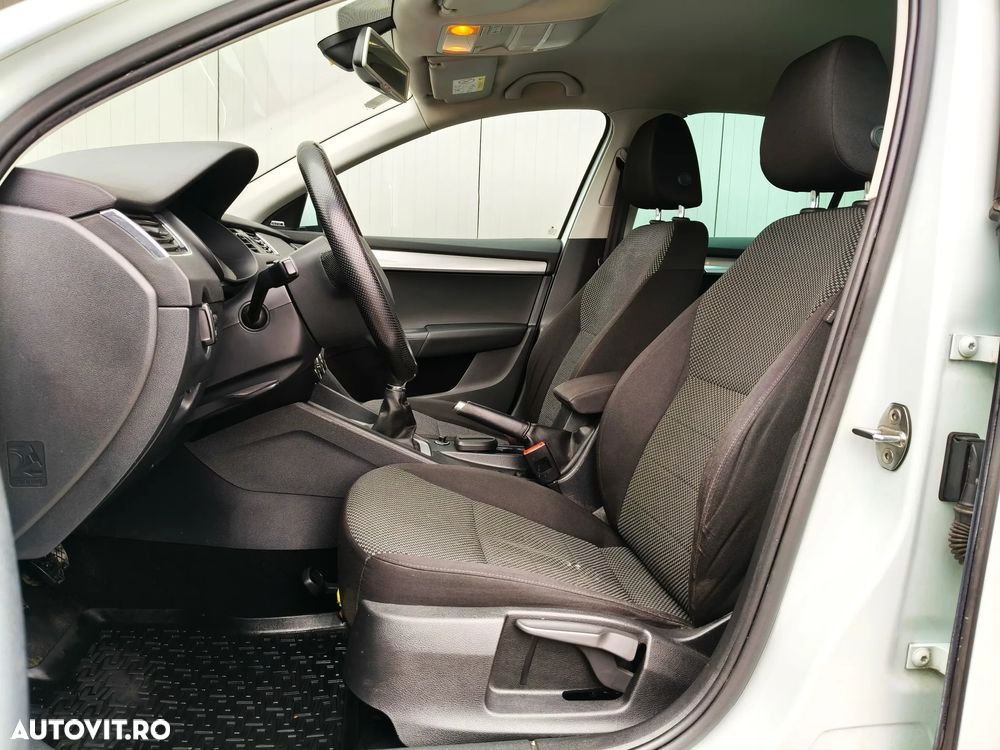 Skoda Octavia 2.0 TDI Style - 6