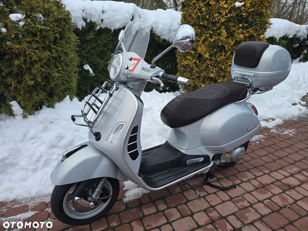 Piaggio Vespa - 1