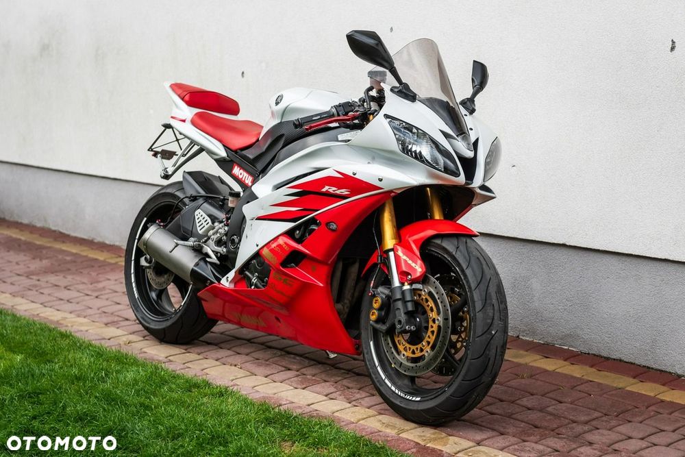 Yamaha R6 - 1