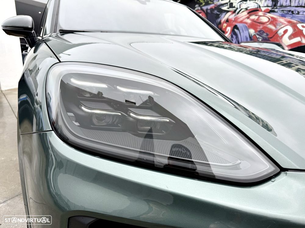 Porsche Cayenne Turbo E-Hybrid - 43