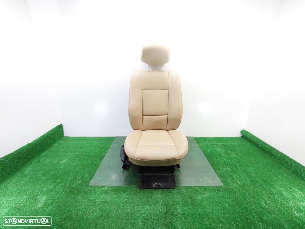 BANCO FRENTE DIREITO BMW SERIE - 1