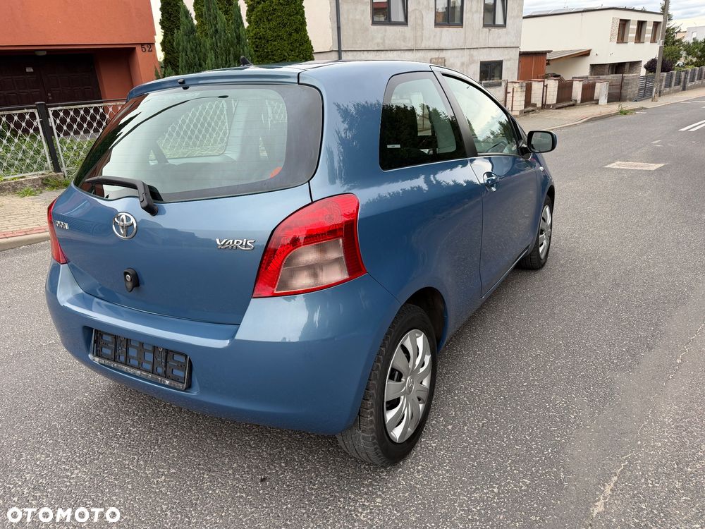 Toyota Yaris 1.3 Blue - 6