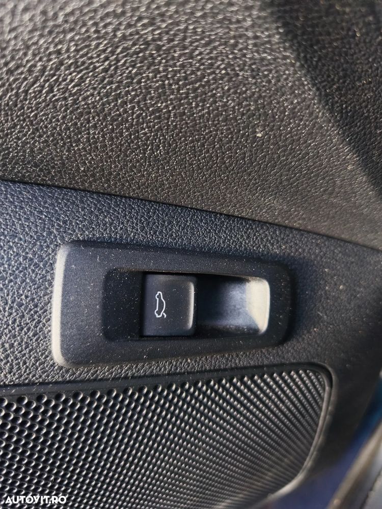 Skoda Karoq 2.0 TDI SCR 4x4 DSG Style - 24