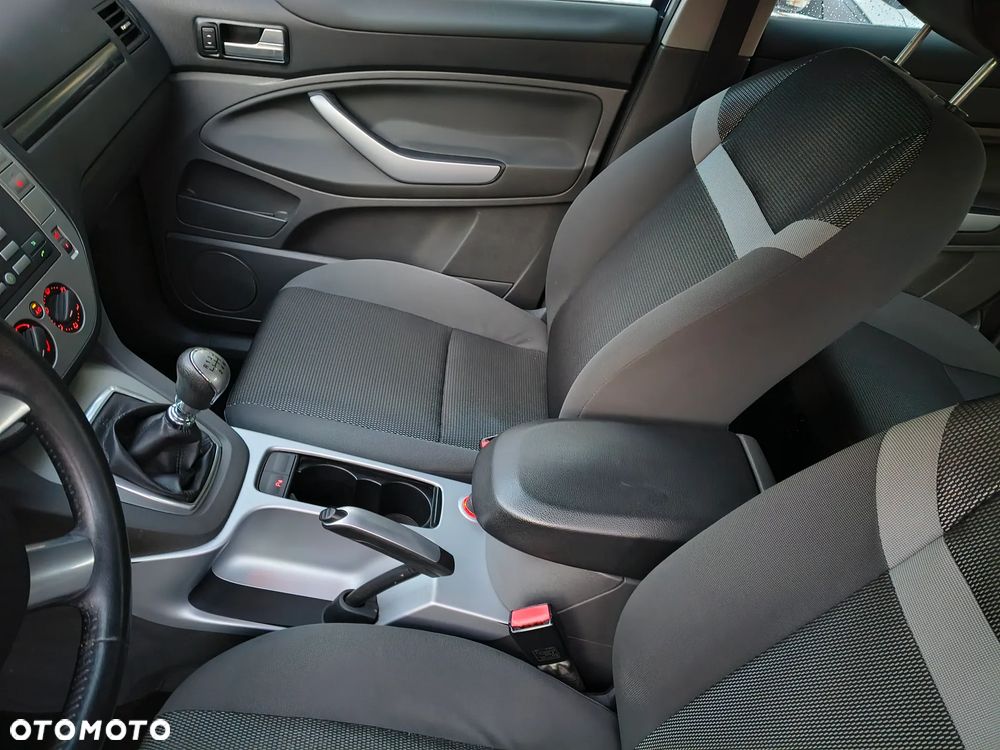 Ford Kuga 2.0 TDCi 2x4 Individual - 19