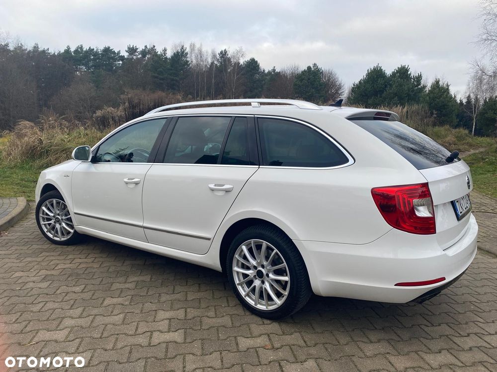 Skoda Superb 3.6 FSI 4x4 L&K DSG - 5