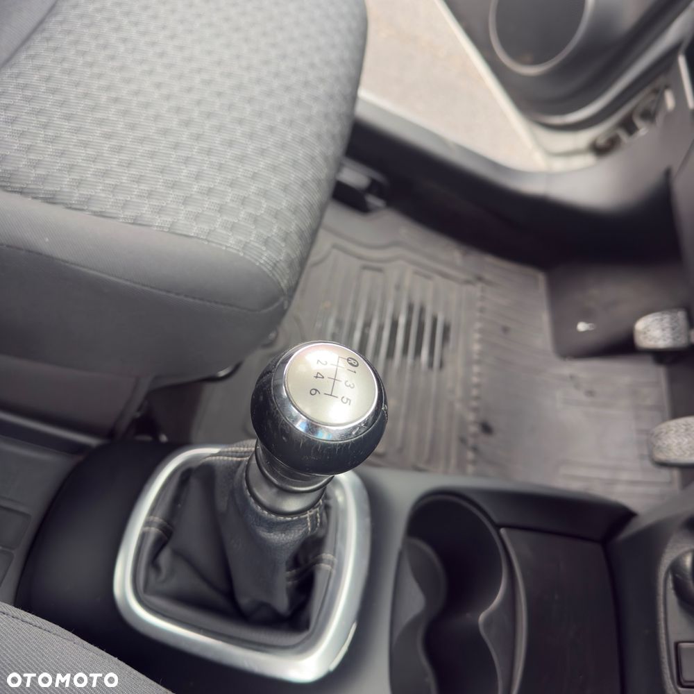 Toyota Yaris 1.4 D-4D Active - 5