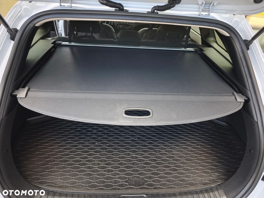 Kia Ceed 1.5 T-GDI Tribute DCT - 14