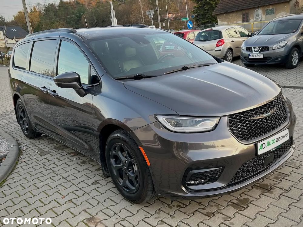 Chrysler Pacifica - 6